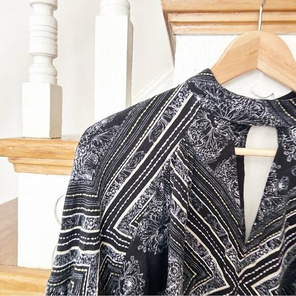 Free People Black Walking On A Dream Long Sleeve Keyhole Choker Tunic Top Sz XS - Picture 5 of 8